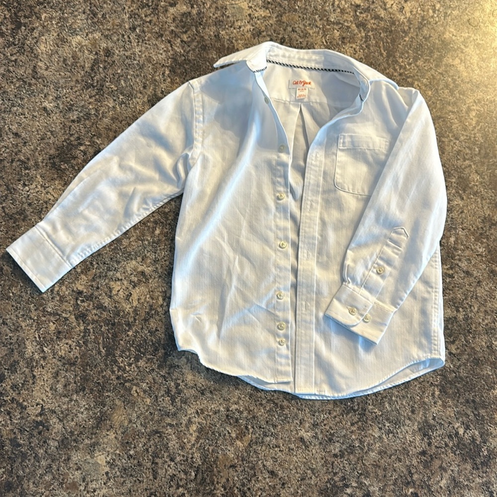 Boys Cat & Jack white button up shirt size XS (4-5)